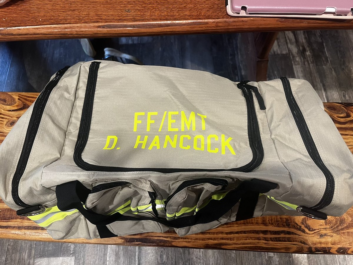 We found a customizable duty bag for my overnight shifts. There’s enough room for my comforter, blanket, phone & watch chargers, meds + more.

I’ve reached the level of adulting where I got hyped for a duffle bag.