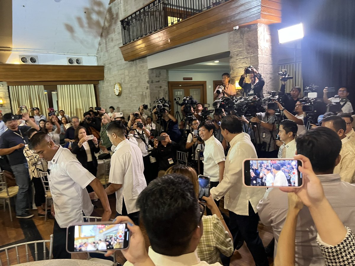 HAPPENING NOW: President Ferdinand R. Marcos Jr. graces the alliance signing of his political party, Partido Federal ng Pilipinas (PFP), and Lakas-CMD on Wednesday (May 8, 2024) at the Manila Polo Club in Makati City.