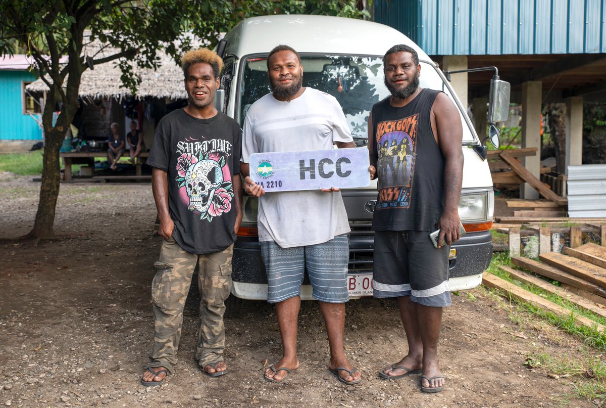 Success for friends Paul, John & Jones who worked together on a farm in Victoria, under the 🇦🇺 #PALMscheme. Back home, they went into business together and now operate a public transport company in Honiara! PALM allows 🇸🇧 to create their own futures. #SIAusPartnership
