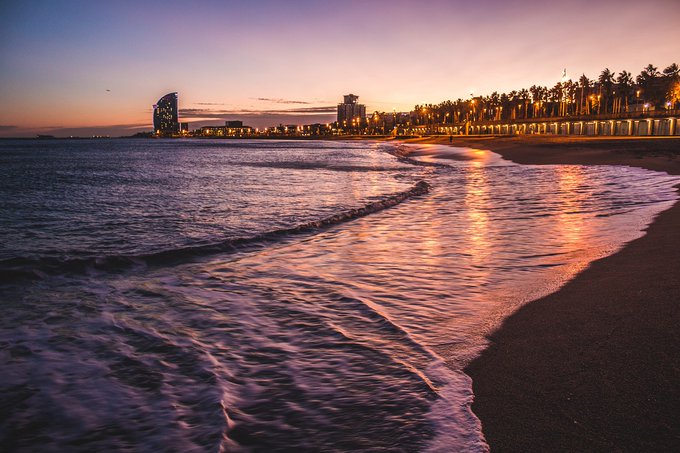 Discover the magic of #Barcelona . Leave your luggage, book a memorable vacation, and surprise your love! #WinterInBarcelona #RomanticGetaway #Trending #home #traveling #travelphotography #TravelTuesday #ThankYouComeAgain