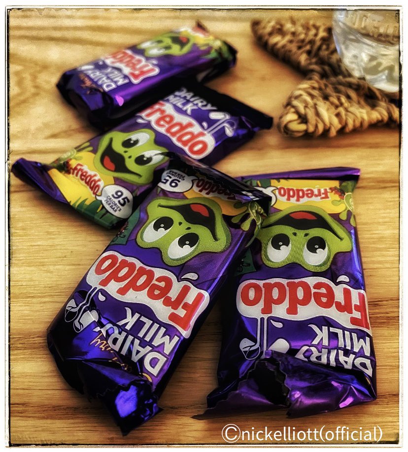 Freddos on the table if it’s a new podcast episode out today! If you know, you know!
Go to nickelliottpodcasts.com or Spotify
@nickelliottrock 
@nickelliottinfo 
@nick_italian 
#new #podcast #podcastshow #outtoday #nickelliottpodcastshow #spotify #podbean #freddo #freddofrog