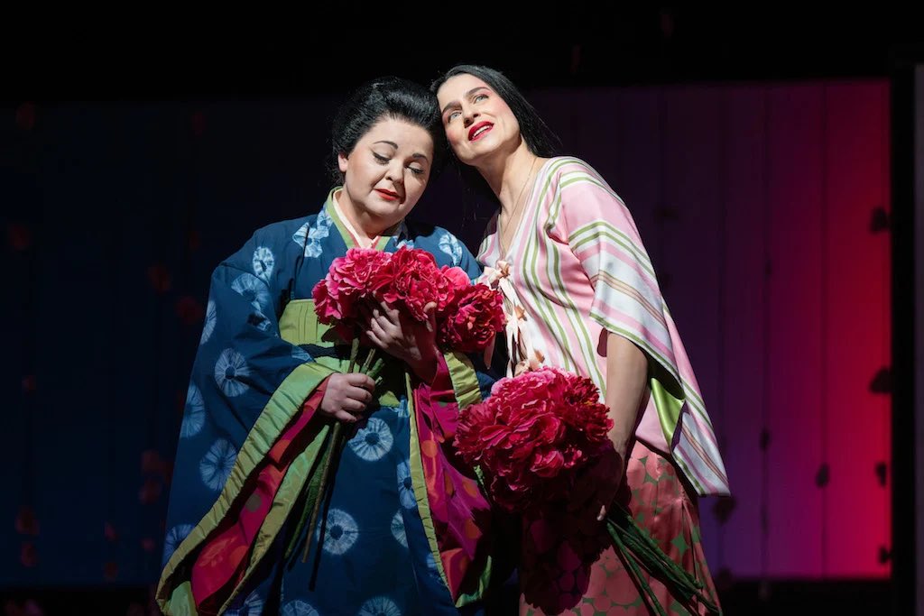 Quite superb Madam Butterfly at the @MetOpera . A well sung and beautifully staged and culturally sensitive production.