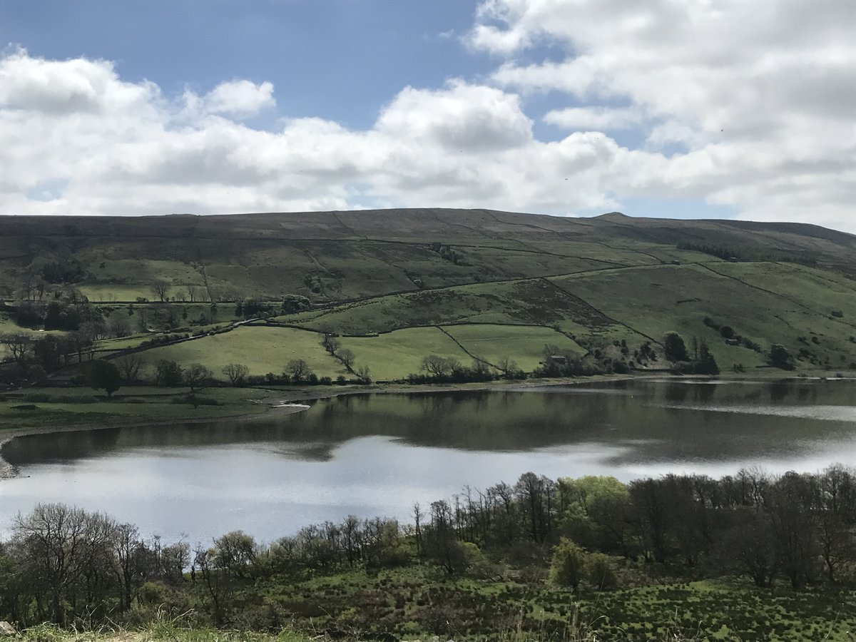 It's #NationalWalkingMonth and every morning we're sharing one of our favourite walks that you can do at your leisure, like this circular walk with stunning views across Semerwater. Do it on our FREE walking app and search Bainbridge 👇 

yorkshiredales.org.uk/things-to-do/y…

#YorkshireDales