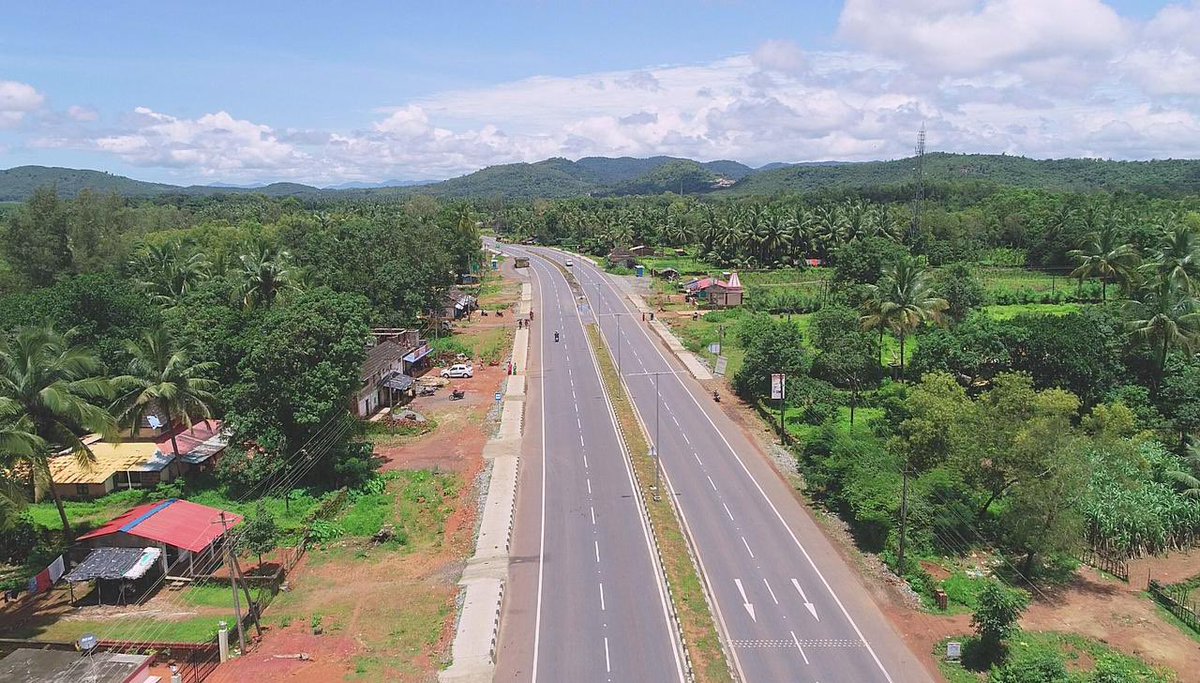 Stunning vistas along the 4-lane Goa Karnataka Border – Kundapur stretch of NH-66 🛣️, linking West and South India, traverse between the Arabian Sea and the Western Ghats, yielding significant fuel economy with its scenic route.

#PragatiKaHighway #GatiShakti #BuildingTheNation…