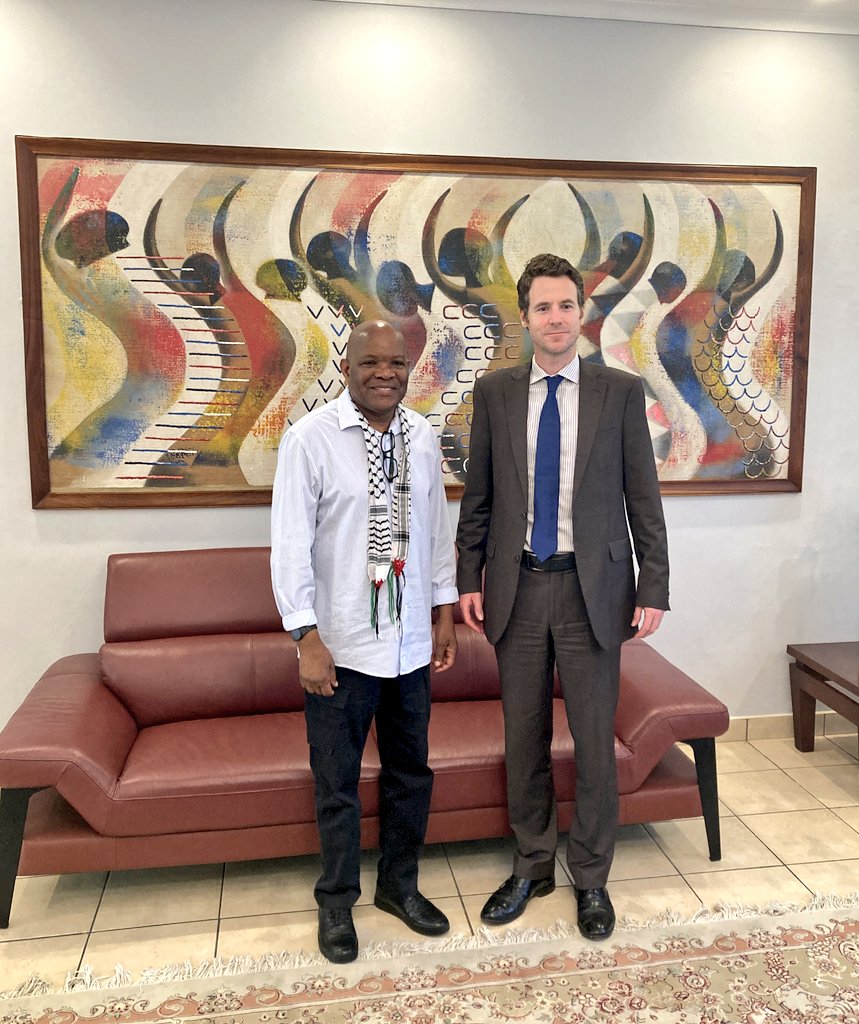 Caught up lately with Socialist Party leader @DrFredMmembe. Opposition parties play important roles in a country's democracy, providing checks & balances on govt, helping to ensure accountability, & giving citizens choice & voice. @UKinZambia engages across 🇿🇲 political spectrum.