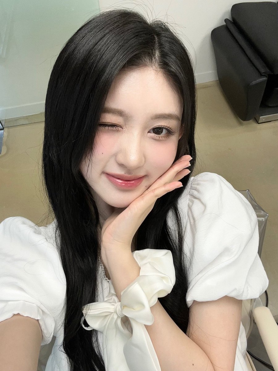 pgaeul's tweet photo. 📷🐿️💭
#IVE #아이브 #GAEUL #가을 https://t.co/jrdXqjLIrC