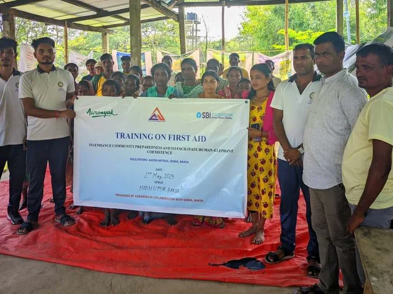 64 villagers including 28 women affected by human elephant conflict (HEC) in Baksa and Tamulpur districts of #Assam provided training on administration of #firstaid by Aaranyak with SBI Foundation support, as part of our relentless effort to facilitate human elephant coexistence.