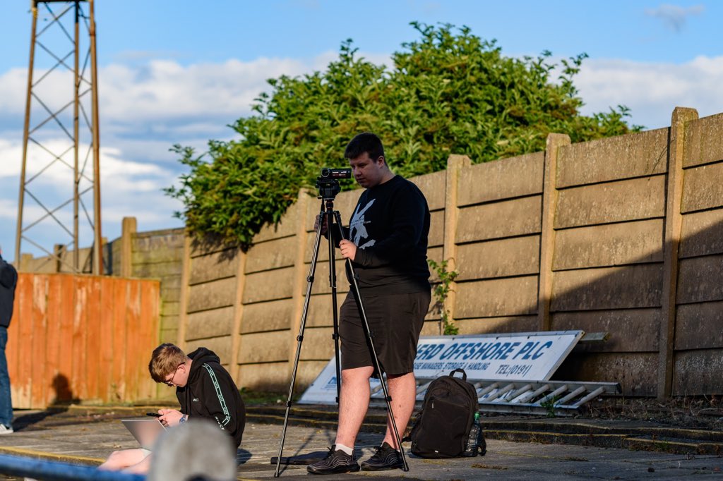 Happy birthday to our videographer, @nufc_fog. 🎉 Have a good day, Liam! 🍻 📸 @treecrashkelv | #WeAreDUTS 💙