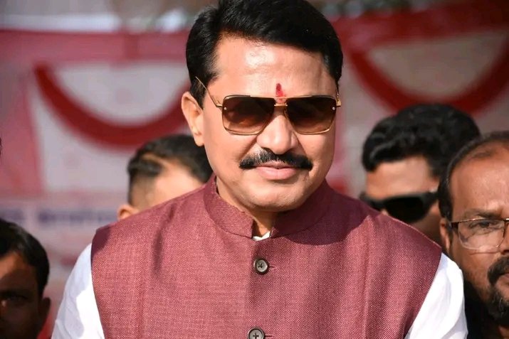 BIG BREAKING Huge statement by MPCC President in Maharashtra Congress chief Nana Patole says the BJP alliance is on the verge of extinction in Maharashtra . The MVA will altogether eclipse the NDA alliance . Congress is on target to capture 32-35 lok Sabha seats in the…