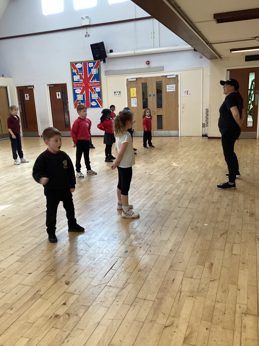 EYFS & KS1 have been improving their dance moves with Maria from Lil Beatz #lilbeatz #charnwood Flyers are available at reception to see where else Maria dances around Loughborough and Charnwood
