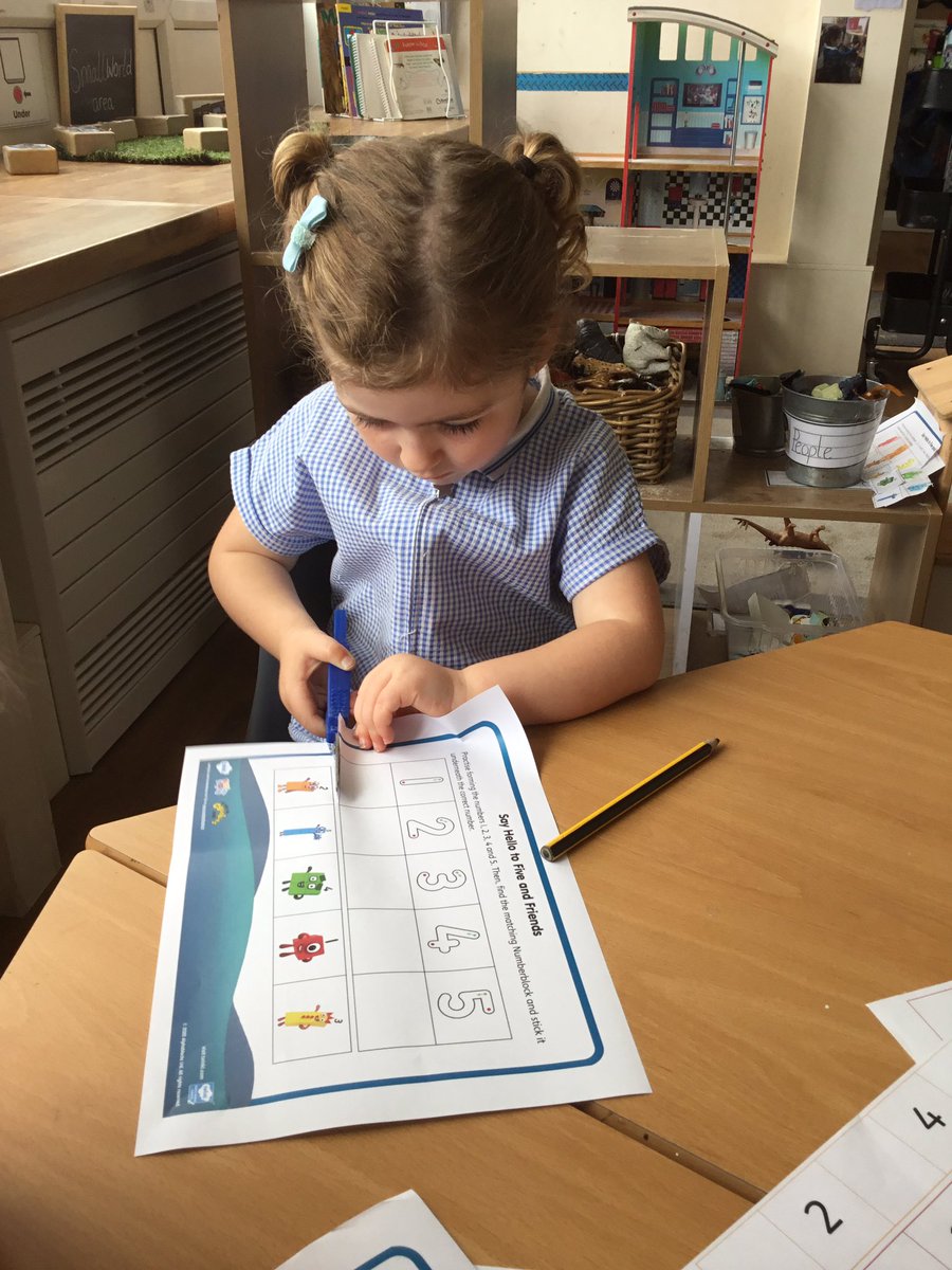 NurserySilas's tweet photo. Nursery have been consolidating their numbers 1-5, we have been ordering and writing our numbers with help from the numberblocks #orderingnumbers @stsilasschool @RainbowEduMAT https://t.co/wZgIBzj3rT