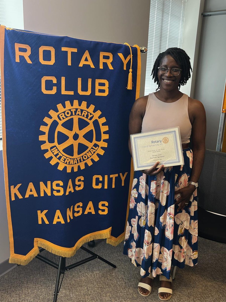 Congratulations to Wyandotte High School Teacher Mrs. Monique James for receiving the KCK Rotary Club Teacher of the Year for her efforts in partnering with community healthcare professionals to create quality healthcare internship opportunities for our students!