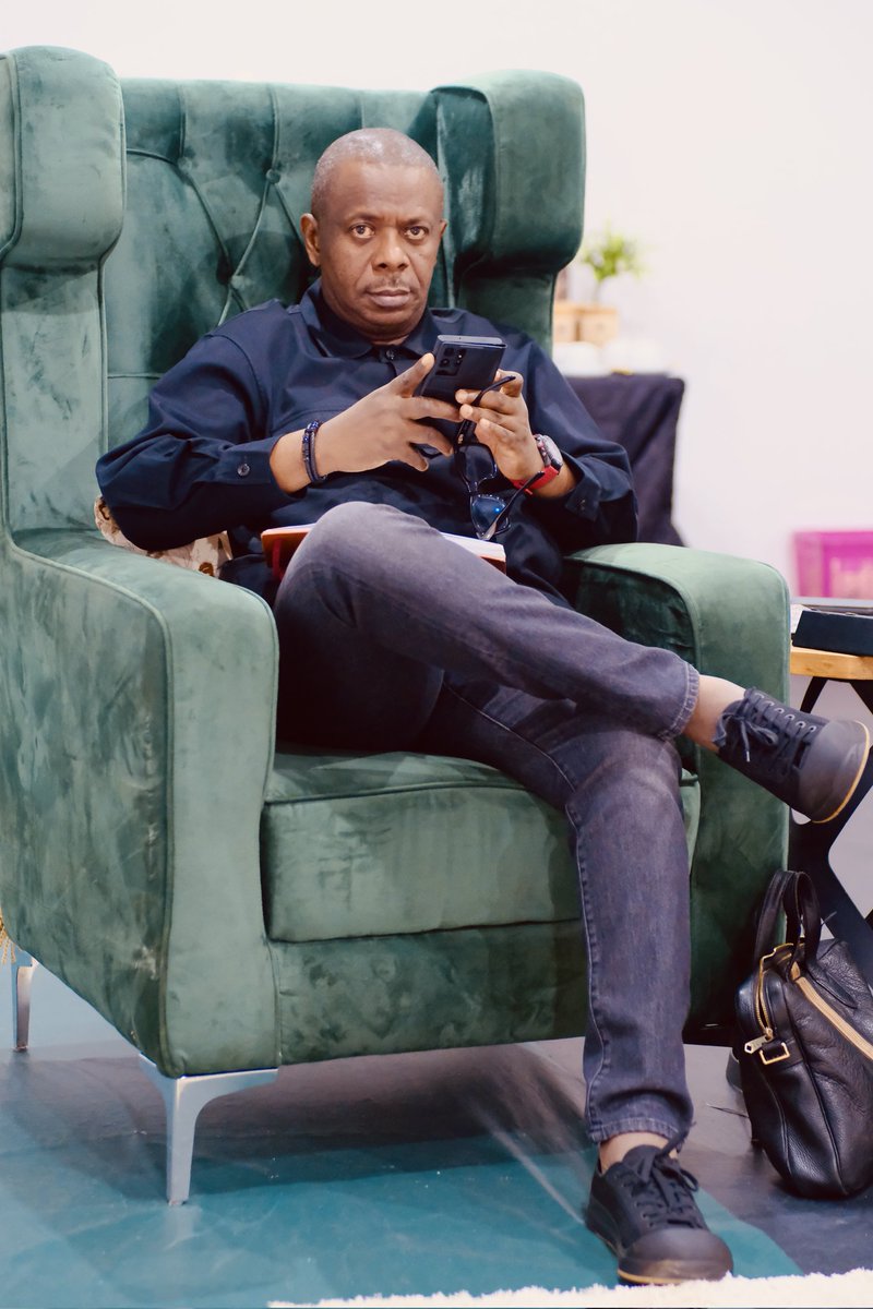 majestik_Ola's tweet photo. If Knowledge & Understanding was a person 🙂
Thank you for all your teachings and insights for living & all you do. Long life, God's grace and blessings now and forever 🤍🤍
Happy Birthday @pastorpoju 💐💐
🎂🎉🎉🎊
#PastorPoju
#TCNH
#TcnIgando https://t.co/HipEkg8G2g