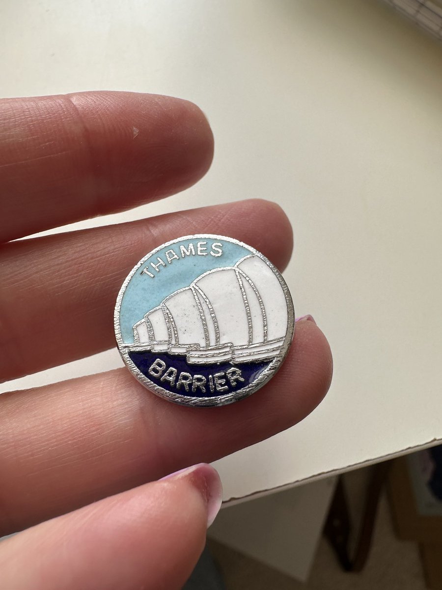 Happy 40th Birthday Thames Barrier! I have had this badge since visiting as a kid… #ThamesBarrier 🎂