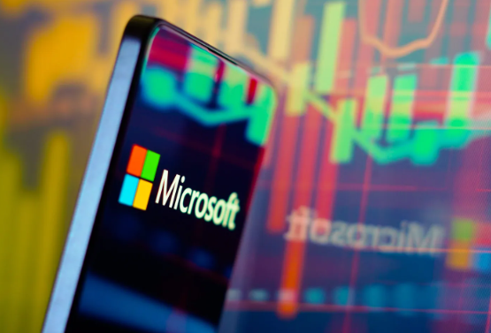 Microsoft reveals AI that lives away from the internet for spies and top-secret info: ‘It is now deployed, it’s live, it’s answering questions, it will write code’

#Microsoft #AI #TechAI #LearningAI #GenerativeAI #DeepbrainAI #ArtificialInteligence