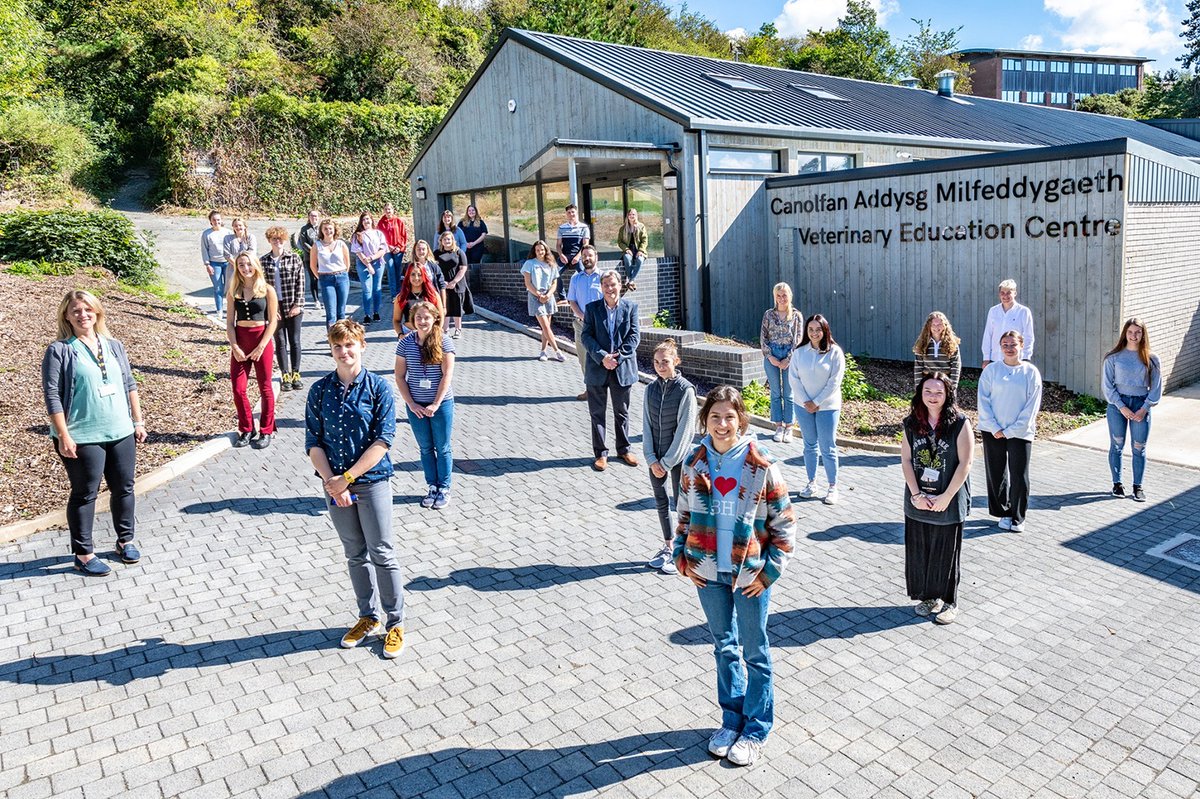 Veterinary nursing students will begin studying here from this September as our School of Veterinary Science expands. 🖱️More: tinyurl.com/37nzatum