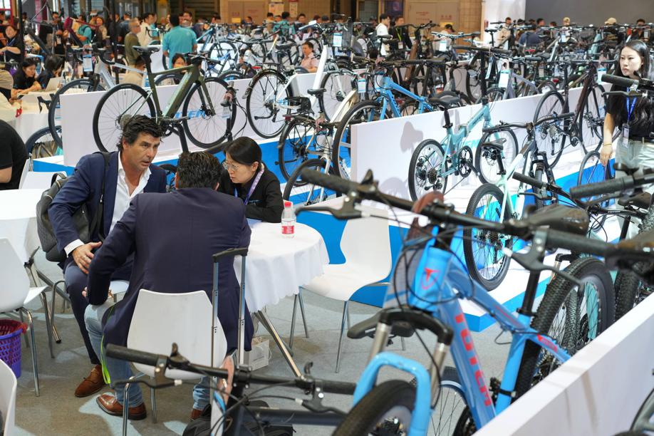 🚲Nearly 1,460 leading #bicycle companies from home and abroad, including industry behemoths like #Giant, #Merida and #Shimano, participated in the recent 32nd China International Bicycle Fair in #Shanghai. More than 600 products were showcased at the special exhibition area…