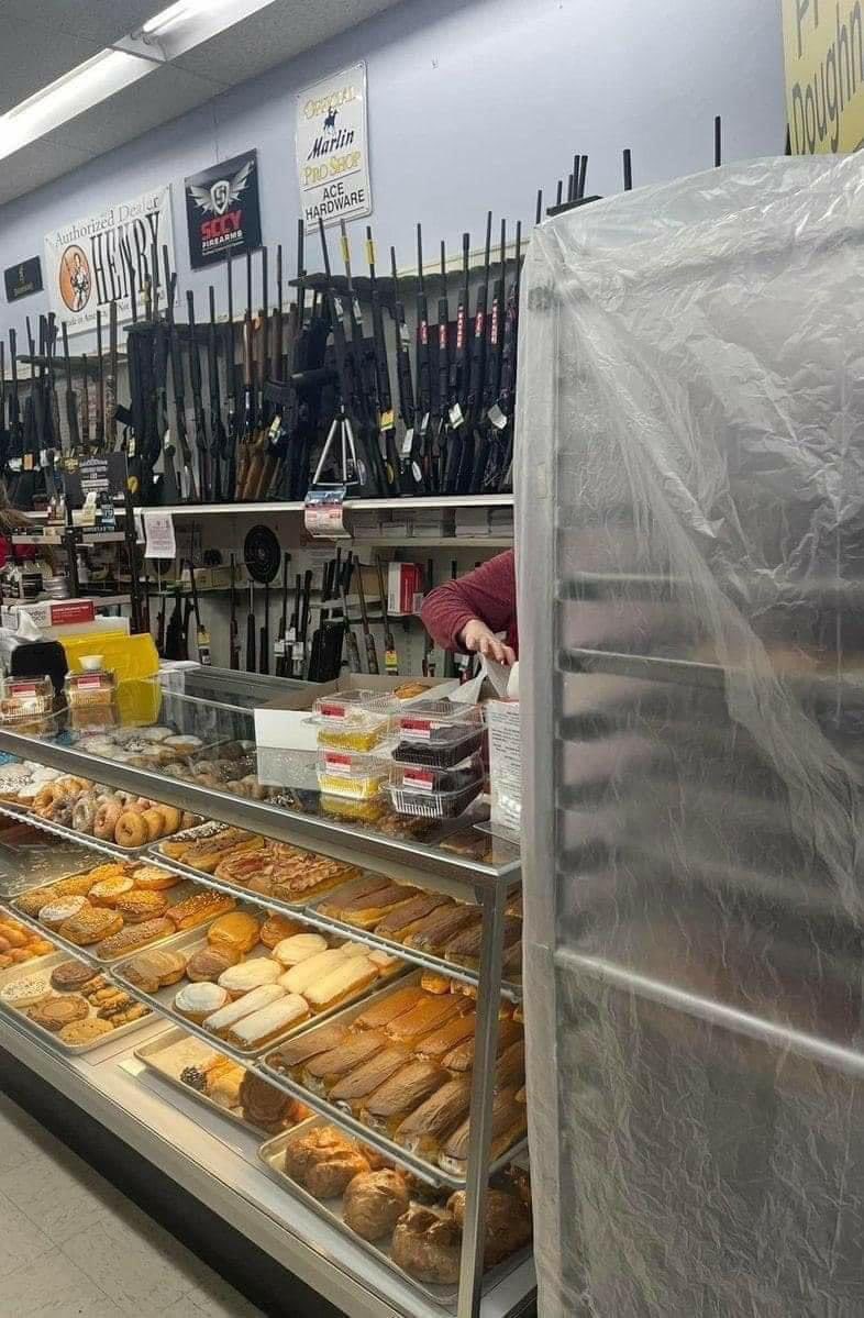 I’ll take the AR-15 and a dozen glazed donuts. 🍩 God Bless Texas! 😍
