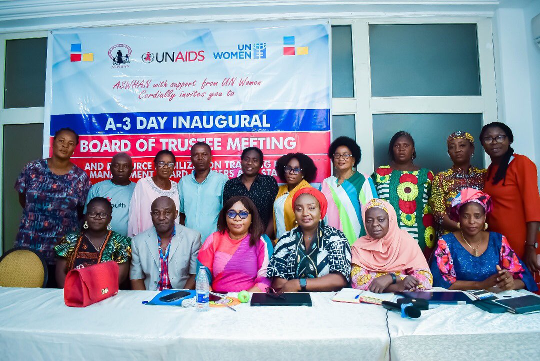 Photos from the Day 2 of the resource mobilization training. From the evaluation and recap, there has been a lot of unlearning and relearning. Thanks @unwomenNG for this institutional capacity strengthening for ASWHAN. 
#womeninleadership
#womensupportingwomen