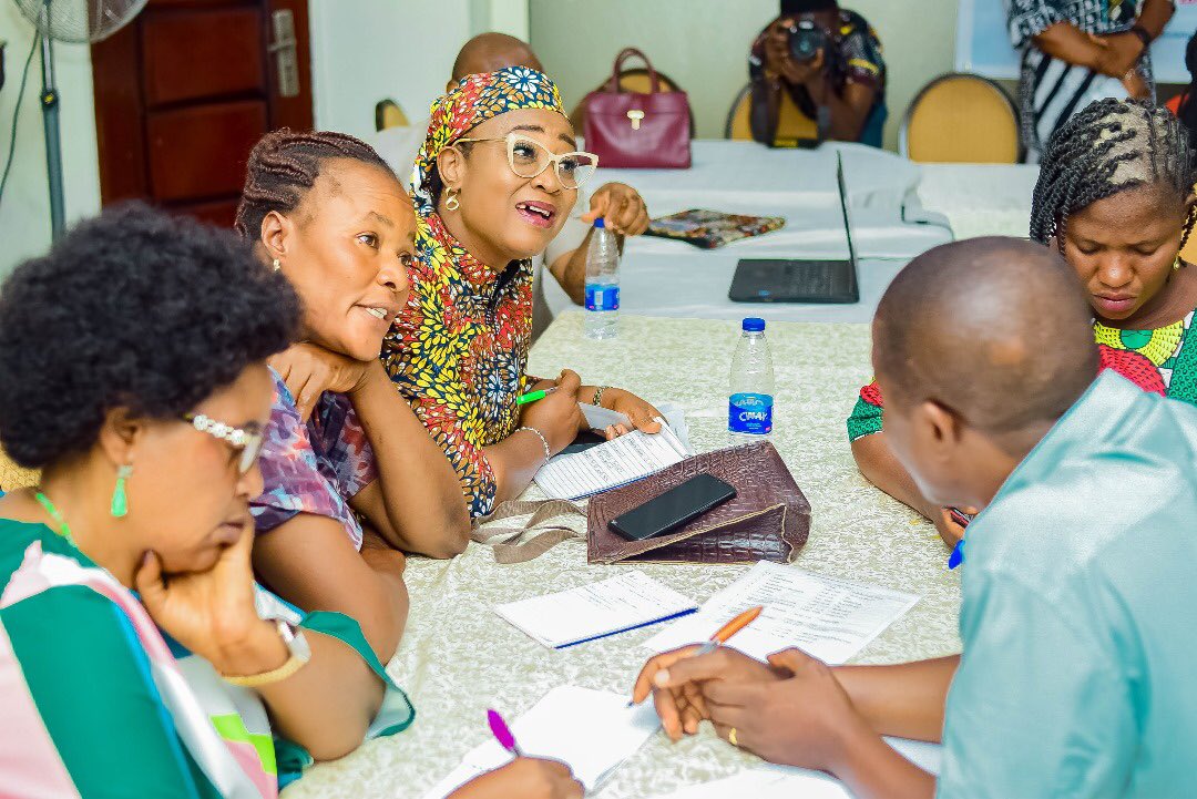 AswhanNg's tweet photo. Photos from the Day 2 of the resource mobilization training. From the evaluation and recap, there has been a lot of unlearning and relearning. Thanks @unwomenNG for this institutional capacity strengthening for ASWHAN. 
#womeninleadership
#womensupportingwomen https://t.co/d7wEdwtWTA