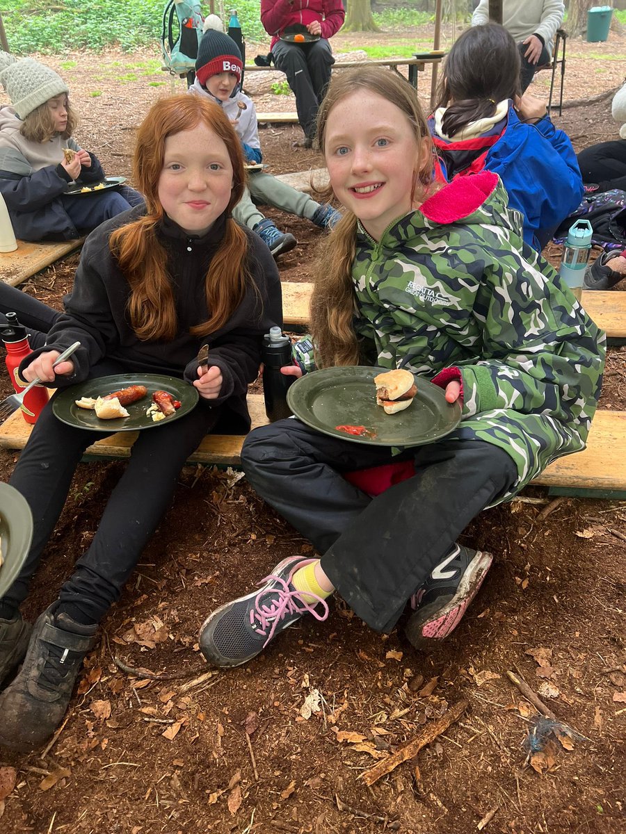 After a night under the woodland canopy Year 5&6 are up and at ‘em this morning as they prepare for a full day of adventures with @thebushcraftcompany 
#BPSNurture #BPSEngage #BPSAchieve #TeamBrabyns #schoolresidentials #ks2 #independentschools #prepschool @CastleHowardEst