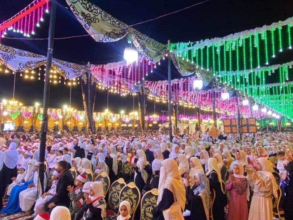 ولا عزاء للتكوينيين وإبراهيم عيسي وصبيانة🙂

ف إحدى قرى مركز الحامول كفر الشيخ

تكريم 2000 حافظ وحافظة لكتاب الله ف مشهد جميل❤️

الموضوع أكبر مما تتخيلو بكثير
اللهم بارك يارب