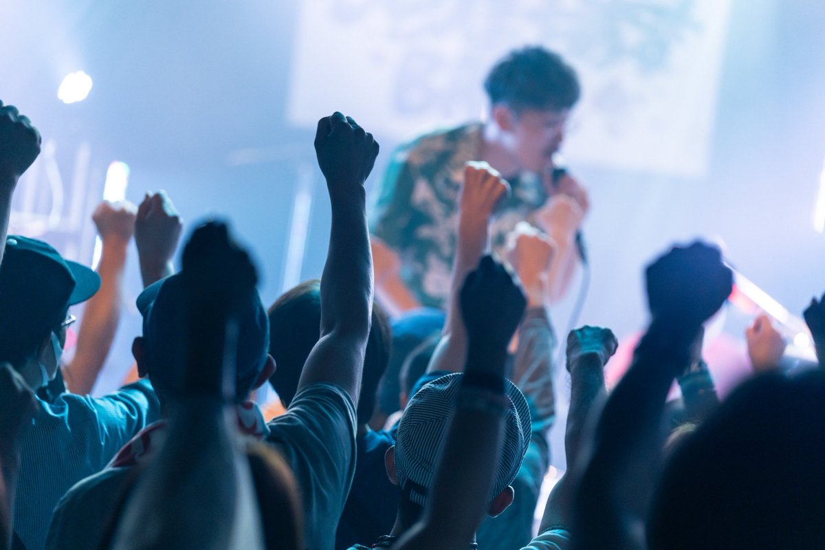 t_beko's tweet photo. ひとりぼっち秀吉BAND(@hidekichiband)
解散ライブの撮影任せてくれてありがとう📸 https://t.co/VMgtCC0diX