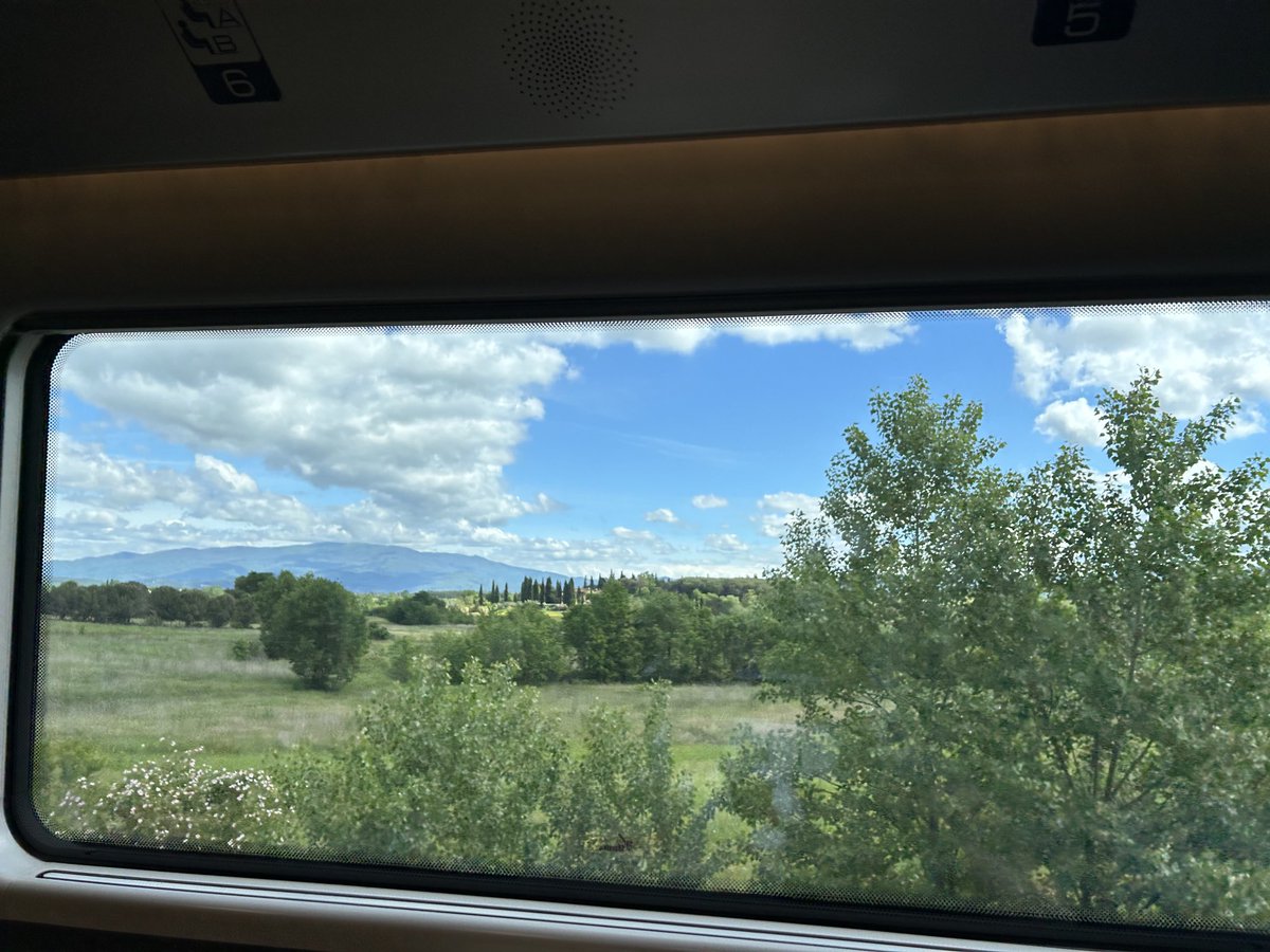 Luca Torchia (@lucatorchia) on Twitter photo Non è un quadro…è un finestrino …in viaggio su un #frecciarossa <a href="/fsitaliane/">Ferrovie dello Stato Italiane</a> <a href="/cirrid/">Dario Cirrincione</a> <a href="/fsnews_it/">FS News</a> Non è un quadro…è un finestrino …in viaggio su un #frecciarossa <a href="/fsitaliane/">Ferrovie dello Stato Italiane</a> <a href="/cirrid/">Dario Cirrincione</a> <a href="/fsnews_it/">FS News</a>