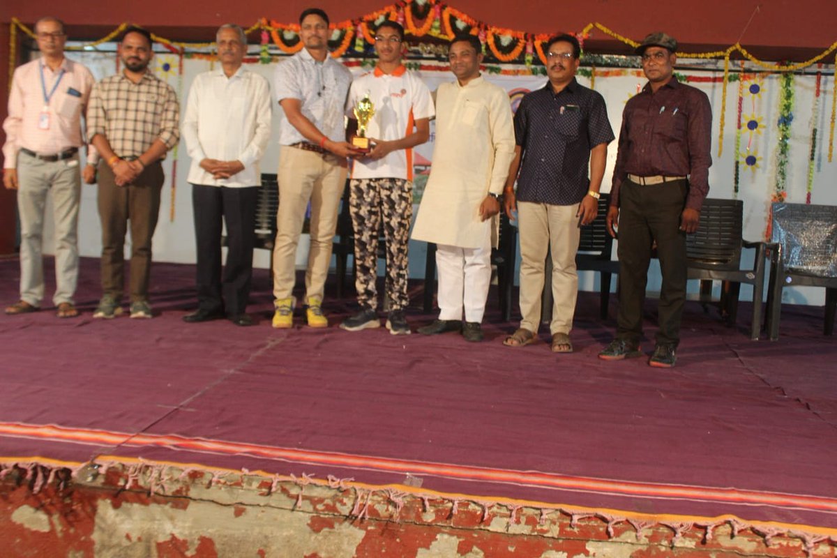 suryafnd's tweet image. #PDC2024
#Maharashtra
महाराष्ट्र के छत्रपति संभाजीनगर में चल रहे 10 दिवसीय व्यक्तित्व विकास शिविर का हुआ भव्य समापन समारोह।
समारोह में शिविरार्थियों ने शिविर के दौरान सिखाई गई विभिन्न गतिविधियों का प्रदर्शन किया।सूर्या फाउंडेशन और आर्य चाणक्य विद्याधाम द्वारा आयोजित किया गया।