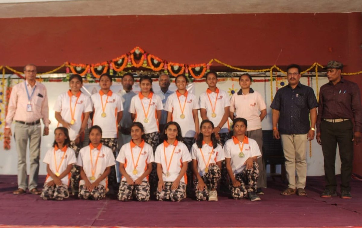 suryafnd's tweet image. #PDC2024
#Maharashtra
महाराष्ट्र के छत्रपति संभाजीनगर में चल रहे 10 दिवसीय व्यक्तित्व विकास शिविर का हुआ भव्य समापन समारोह।
समारोह में शिविरार्थियों ने शिविर के दौरान सिखाई गई विभिन्न गतिविधियों का प्रदर्शन किया।सूर्या फाउंडेशन और आर्य चाणक्य विद्याधाम द्वारा आयोजित किया गया।