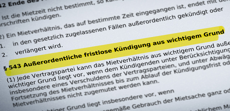 ESV_Recht's tweet photo. Unfreiwillige #Wasserdusche mit Folgen
Das #AG_Hanau wertet Angriff einer Mieterin auf ihre Vermieterin mit Eimer voller Wasser als ###Rechtfertigung für eine #fristlose #Kündigung des #Mietverhältnisses
https://t.co/j9MDiflxq3 https://t.co/0oPcumwrgP