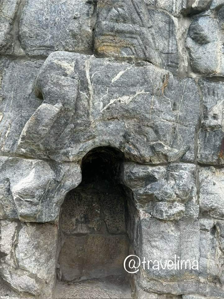 This beautiful stone edifice, Mamleshwar  temple in Pahalgam #Kashmir was built  in 400 AD. Legend says that this is where Parvati asked Ganesha to guard her, who was beheaded by Shiva & then his head replaced by an elephant one. King Jaisimha reconstructed it during his reign.