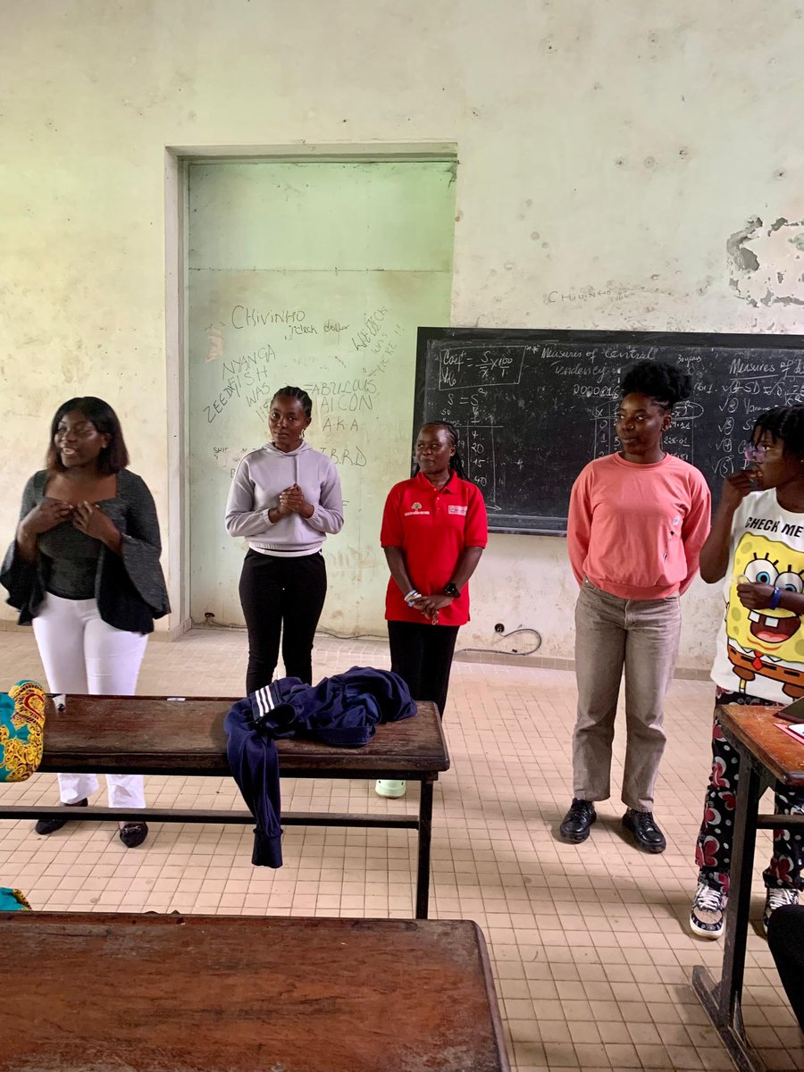 Celebrating #WorldRedCrossDay with theme 'I give with joy, and the joy I give is a reward' reminds us of the power of kindness. 
Sharing this message with university of Buea students with AHDPO & @ACEFngo was truly inspiring! #RedCross