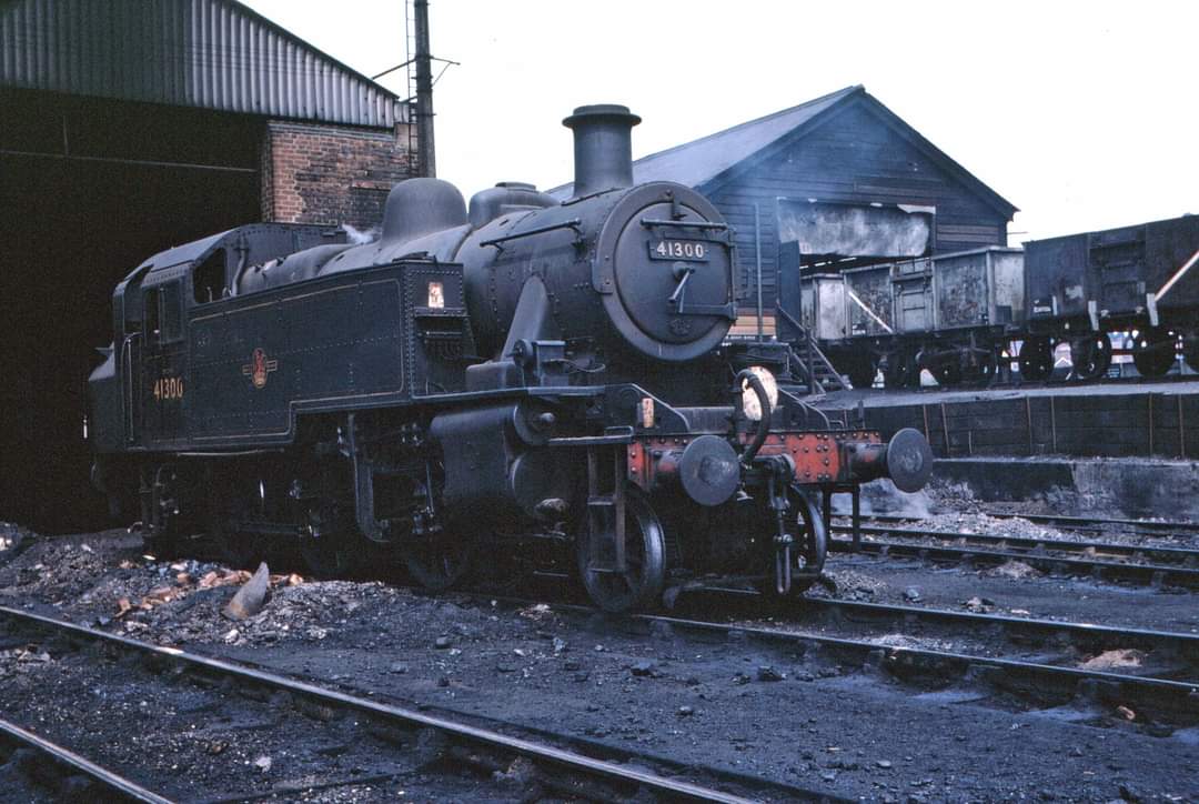 41300 at Salisbury 1964 photo by Fred Patrick