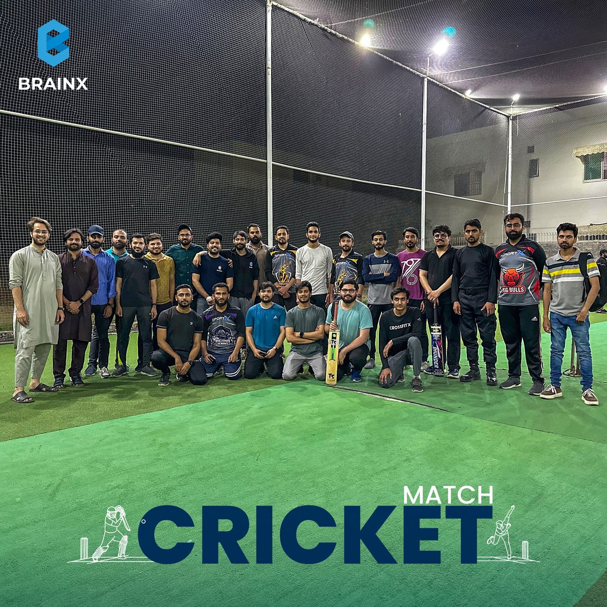 BrainXTechs's tweet image. Team spirit at its finest! 🌟 Our BrainX squad hits it out of the park, both on and off the field. 🏏 Let the cricket fever continue! 🎉 

#WorkHardPlayHard #BrainX #BrainXCricketFun #TeamSpirit #WorkHardPlayHard  #OfficeCricket