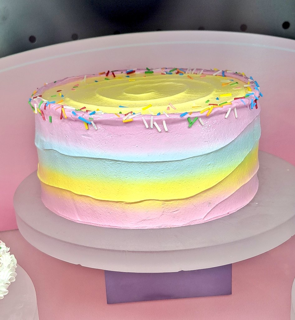 DFIg2apAnI5aoHY's tweet image. ソウル中にあるTWOSOME✨
31だって日本のとはレベチ❗
来たら必ず食べることにしてる美味しさ♥️
日本は着色料とかがあかんのかなぁ
#ATWOSOMEPLACE #RedVelvetcake 
#韓国ケーキ