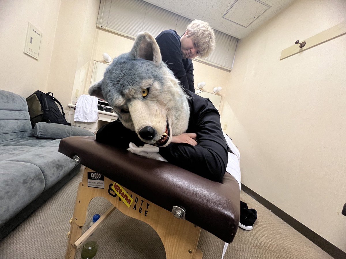 mwamjapan's tweet photo. 広島ノォォオ、オ好ミ焼キヲ心ヨリ愛スル民達ヨォォォ!!貴方ノ大切ナ1票ヲ紡イデ、今日ノセットリスト組ンデオリマス(｢ﾟДﾟ)｢ｶﾞｳｶﾞｳ 

我々、メンバー色ンナ意味デ仕上ガッテ来テマスノデ、貴方達、全員マトメテキャキャッテ鯉ヤァァァァァ!!!

#MWAM
#順調ニ回復シテルヨ https://t.co/inSmgNKYgN