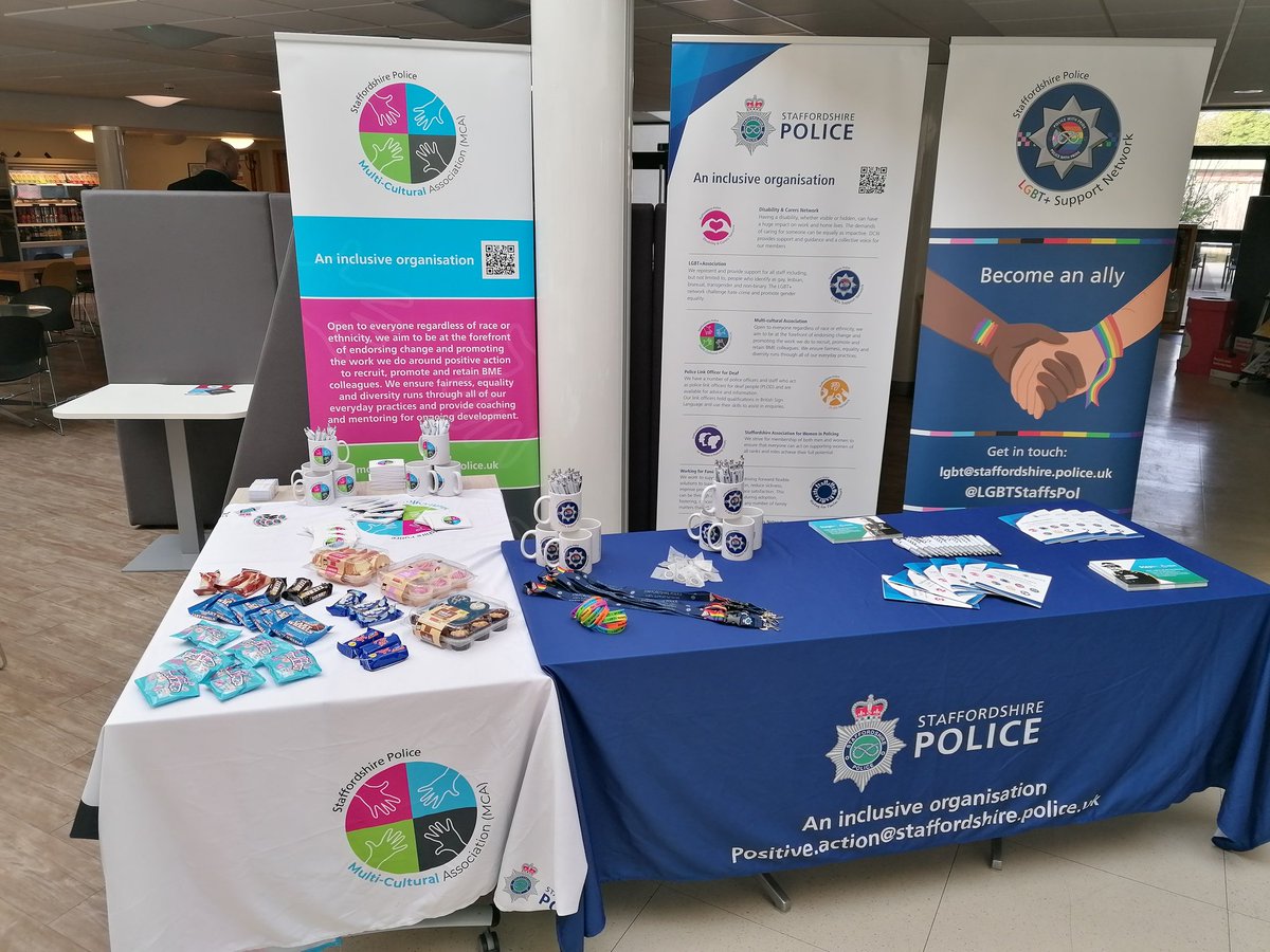 Our team are at Staffordshire Police Headquarters celebrating National Networks Day! @StaffsPoliceCC @StaffsPoliceMCA @StaffsSAWP @LGBTStaffsPol @StaffsW4F @StaffsPolice @StaffsPLOD @StaffsPolFed @StaffsPolUnison #DCN #ArmedForcesNetwork