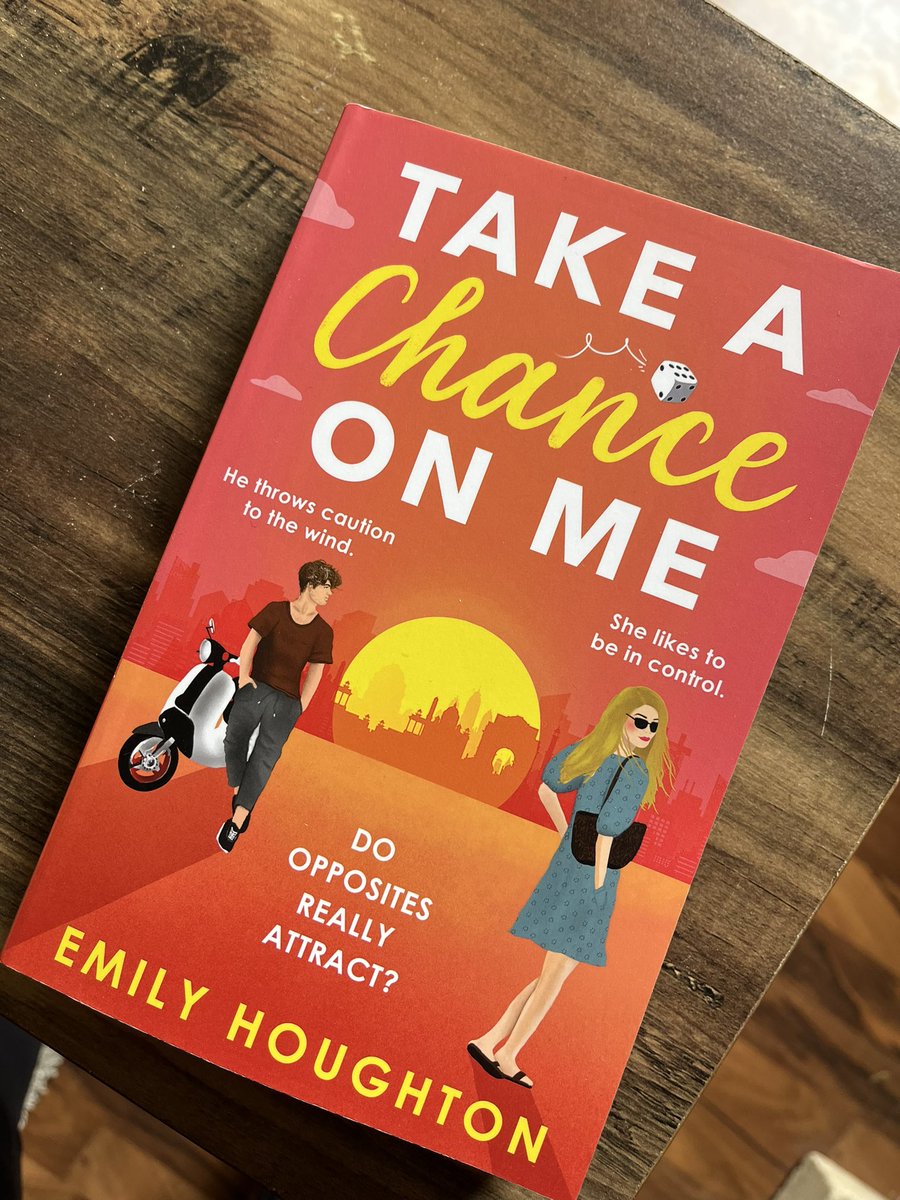 Very much enjoyed TAKE A CHANCE ON ME! A gorgeous, escapist and gestating read, with a romance to make you swoon. Thank you @SarahHornsley @SallyWeditor for sending!