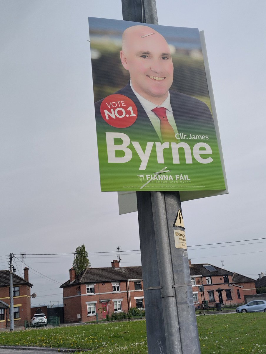 Thomas Byrne FF 👉 brother our local councillor in Drogheda NO votes for @FineFail they turned their backs on the Irish people local /any candidate 🏃 for a MEP 🪑 will suffer due to their leaders actions 7th June 30 days and counting the ⏰ is ticking Tik Tok Tik Tok 👇