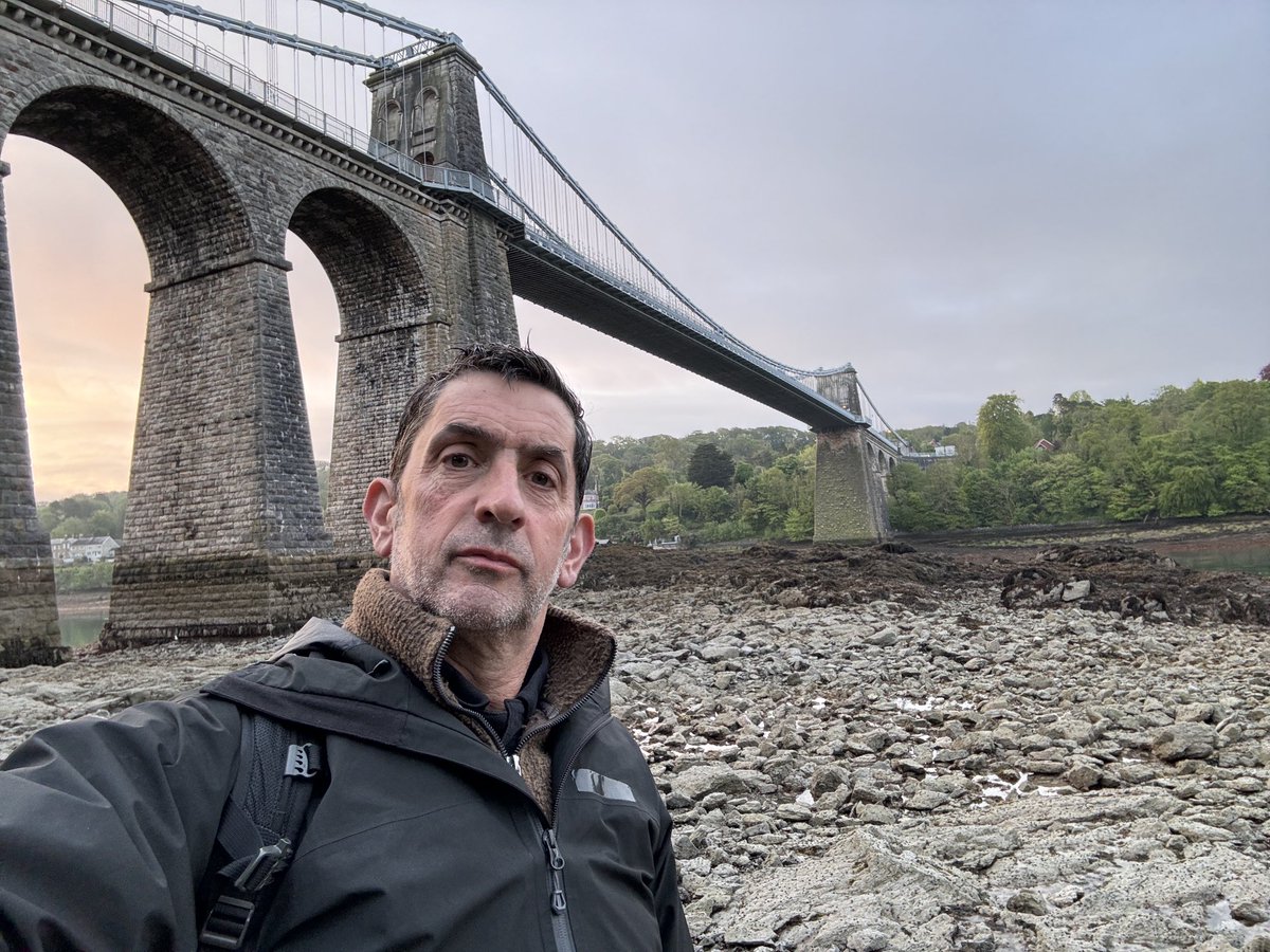 Under the mighty Menai Bridge waiting to go live on the ⁦@BBCr4today⁩ programme to talk about the extraordinary run of record global sea temps over the last year.