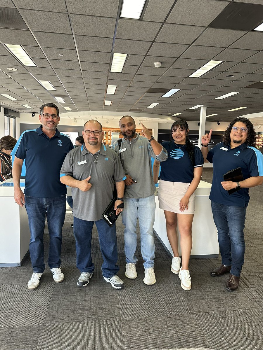 Jorge Vera (@jorgevera19) on Twitter photo Great visit from our new DOS!!!! <a href="/Retail_Markets/">Retail Markets</a> <a href="/GregJacksonWIN/">Gregory Jackson</a> <a href="/jrluna11/">JR Luna</a> #Nellisstore #lasvegas #lifeatatt Great visit from our new DOS!!!! <a href="/Retail_Markets/">Retail Markets</a> <a href="/GregJacksonWIN/">Gregory Jackson</a> <a href="/jrluna11/">JR Luna</a> #Nellisstore #lasvegas #lifeatatt
