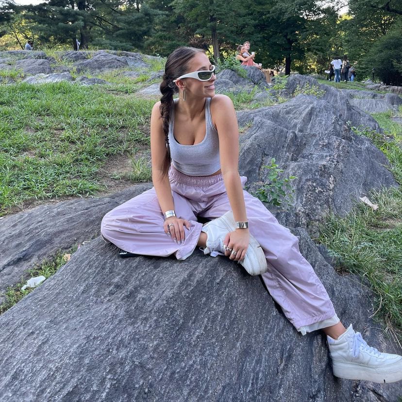 tatechamberss's tweet photo. new york so farrrr🍝🎀🫶🏼 https://t.co/f7WzbnDbaE
