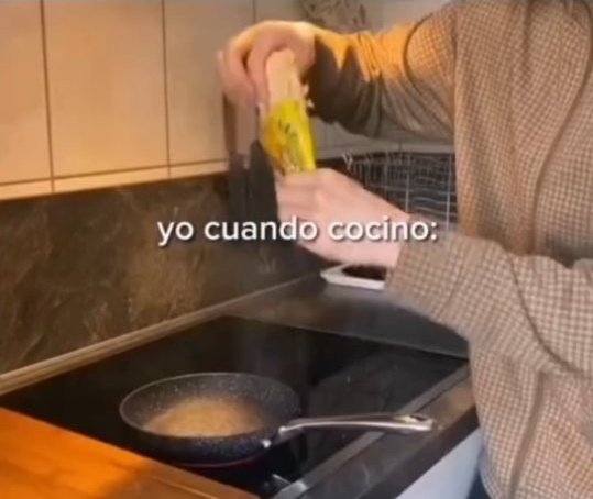 MilesTailsR's tweet photo. URGENTE, NECESITO SU AYUDA‼️

Soy Ranb, actualmente estoy sufriendo de problemas posiblemente legales gracias a difamación por parte de mi propia familia. Les pongo en contexto...

(es la primera imagen que encontré) https://t.co/FyqSu11BDS