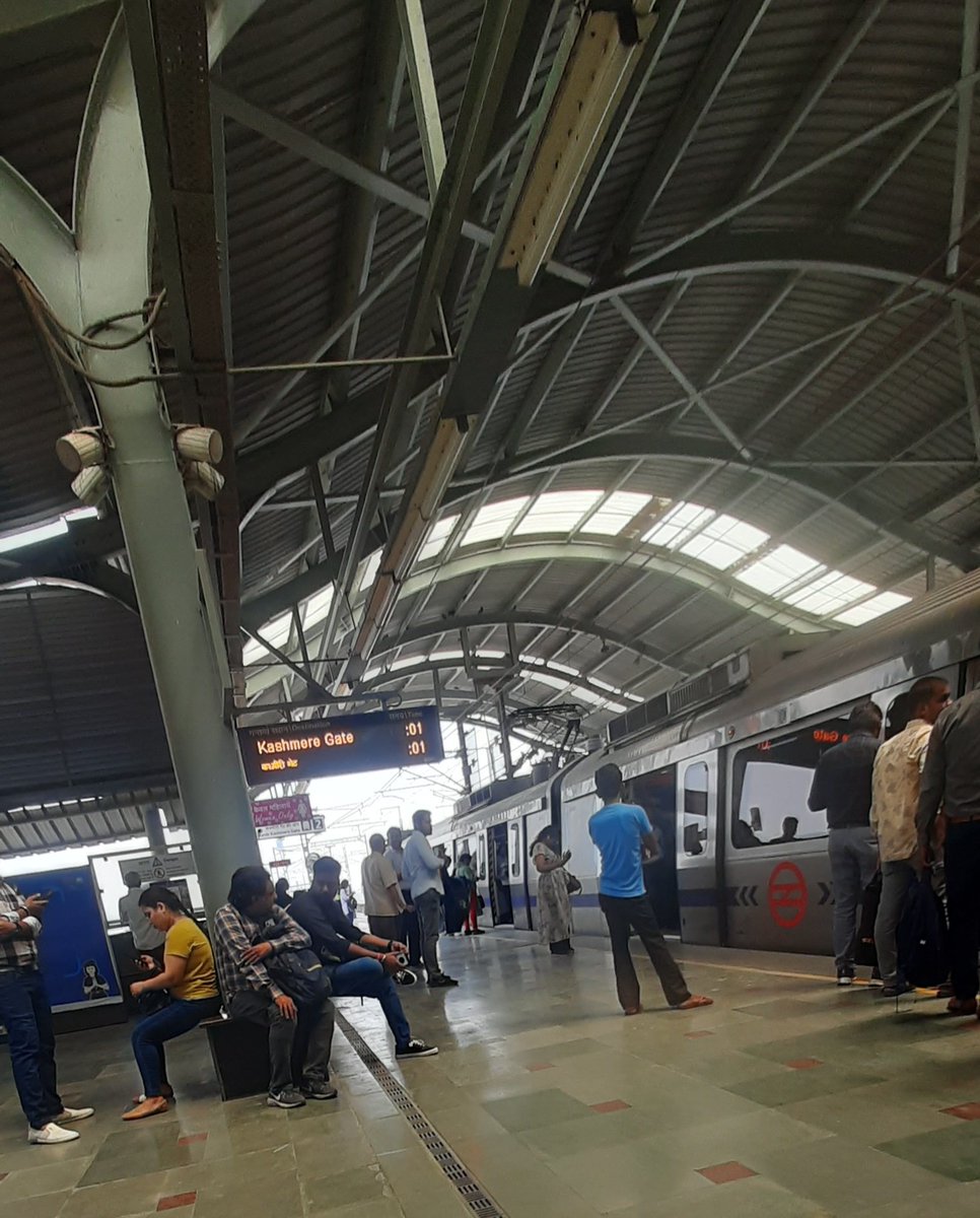 Im_Zenius's tweet photo. @OfficialDMRC , there's no difference between you and private buses. They start their journey only after overloading the bus with passengers, and here you've also stopped the train on the platform for the last 15 minutes to overload it with passengers. #Delhimetro https://t.co/pWrHLHWjwG