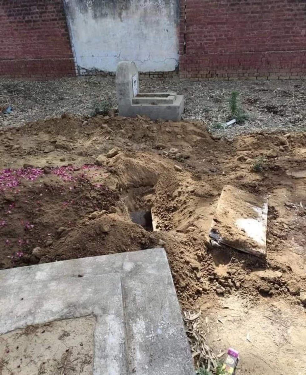 A teenage girl died in Chak Kamla village of Punjab province of Pakistan. Her family buried her in the village cemetery. The next day, when he went near the grave to perform some religious rituals, he was shocked to find that the grave had been completely dug and there was no…