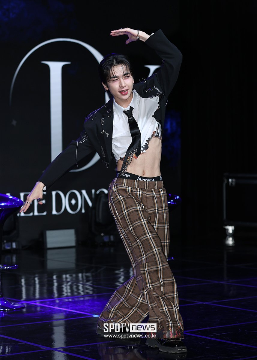 KPOPFAVE_'s tweet image. [240508] Congrats on your solo debut, @OFFICIAL_LDY! 🖤 #UP10TION #업텐션 #LEEDONGYEOL #이동열 #HOWLING #DRIPDROP