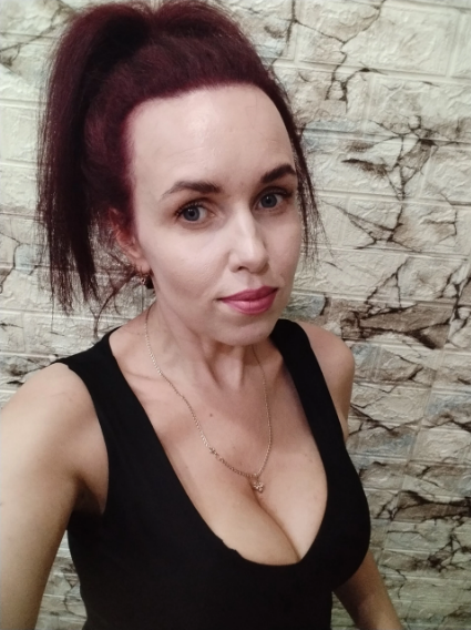 cs.stripchat.com/Allure_goldenn…