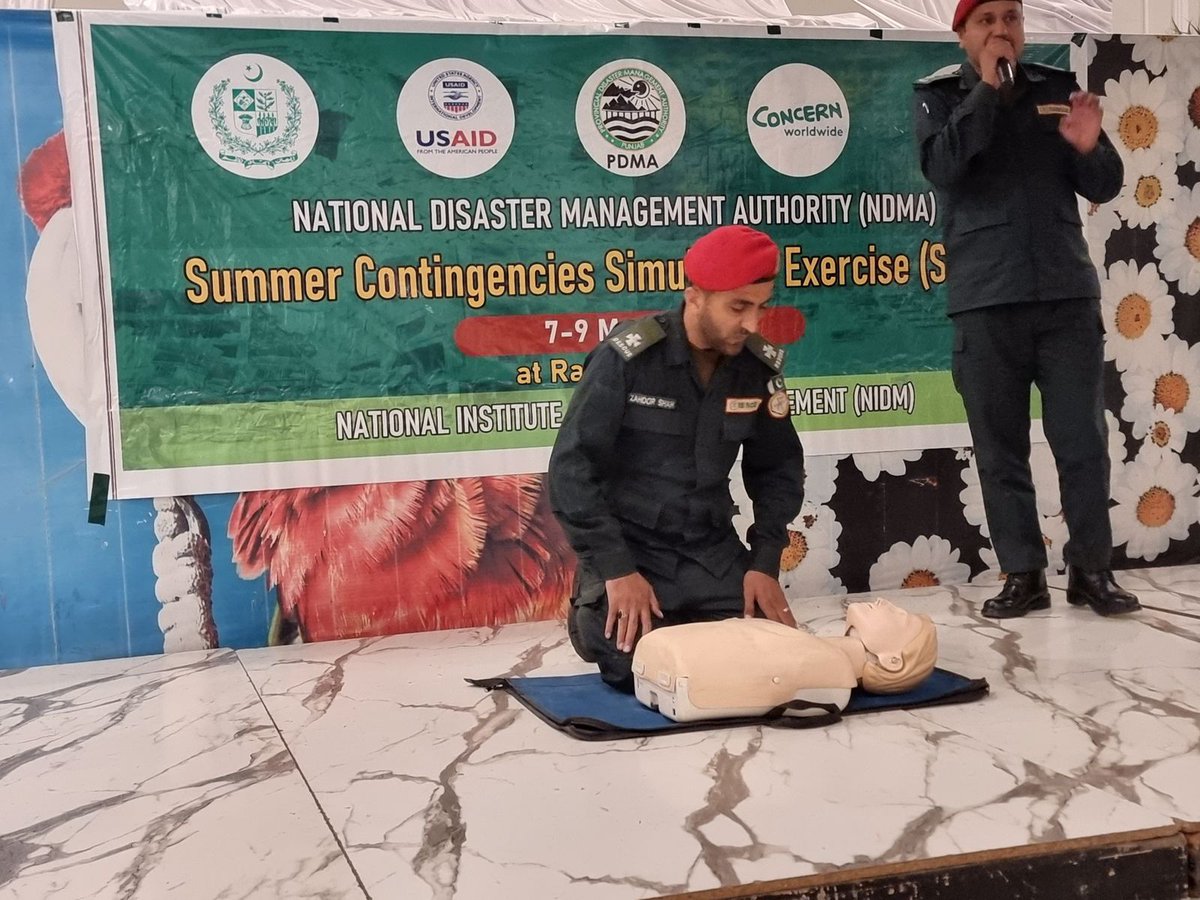 1. NDMA organised local Simulation Exercise for Summer Contingency at RYK on regional hazards like Heatwaves and Floods. Dr. Ashraf from KFUEIT shared crucial safety strategies, while Rescue 1122 Officers efficiently educated over 60 participants.