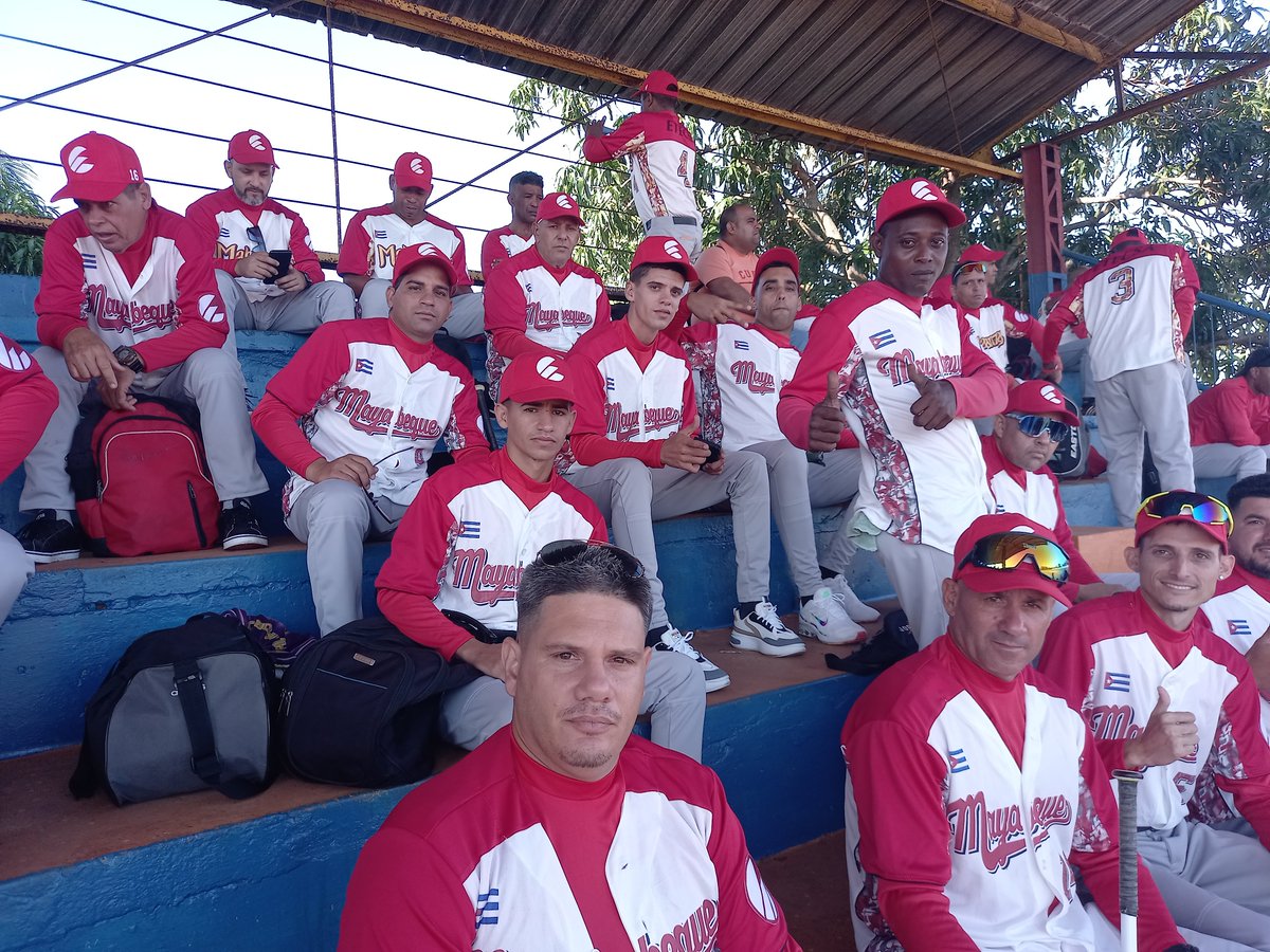 Zonal de Softball de #Etecsa  occidente los representantes de #Mayabeque 
#EtecsaTeAcompaña